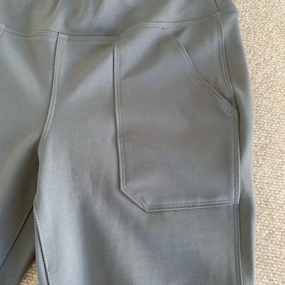 Carhartt Women’s Fitted Utility Legging - Picture 5 of 13